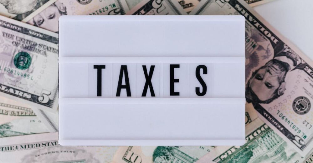 How Do Freelancers Handle Taxes?